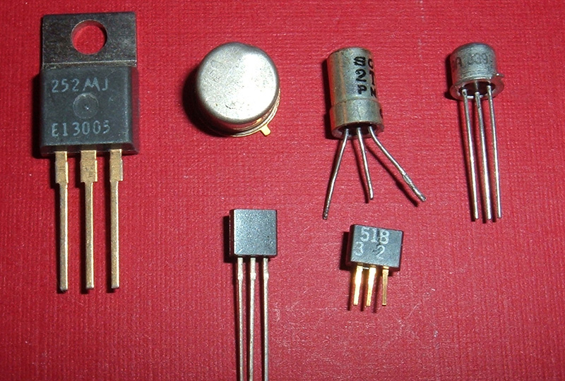 transistor-la-linh-kien-khong-the-thieu-trong-cac-bo-khuech-dai-am-thanh